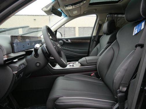 Vik Black 2026 Genesis GV80 2.5T