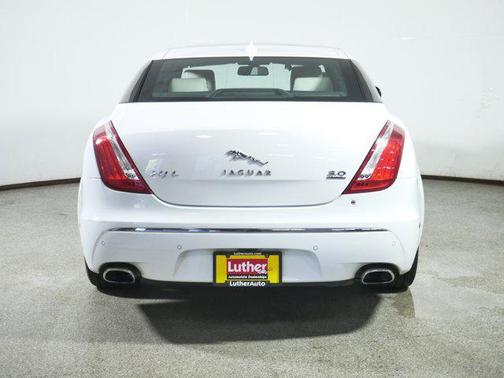 2013 Jaguar XJ L Portfolio