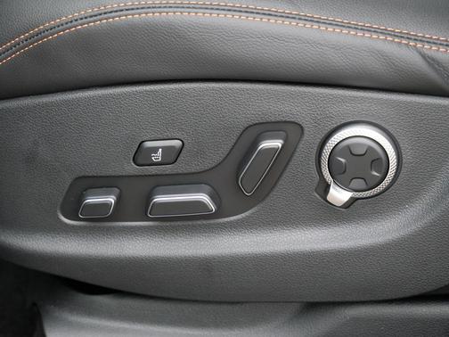 Vik Black 2026 Genesis GV70 2.5T Sport Prestige