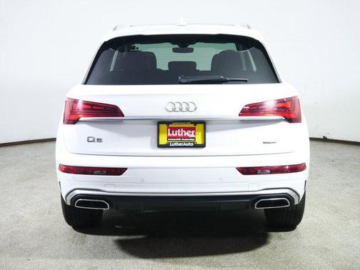 2022 Audi Q5 45 S line Premium Plus
