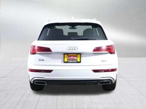 2022 Audi Q5 45 S line Premium Plus
