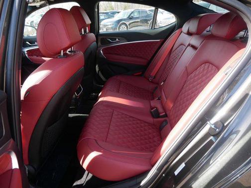 2025 Genesis G70 3.3T AWD Sport Advanced