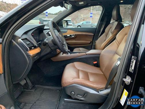 2023 Volvo XC90 Recharge Plug-In Hybrid T8 Plus Bright Theme 7-Seater