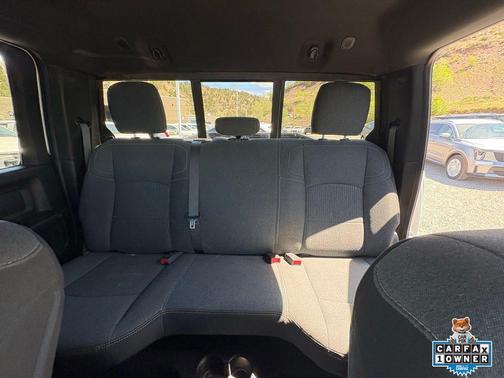 Bright White Clearcoat 2022 RAM 2500 Tradesman Crew Cab 4x4 8' Box