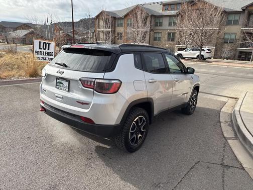 2025 Jeep Compass Trailhawk