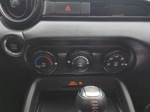 2016 Mazda MX-5 Miata Club