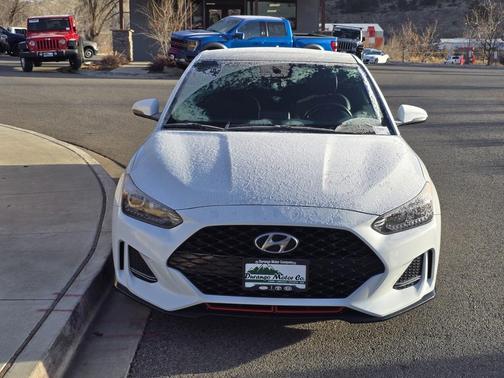 2020 Hyundai Veloster Base