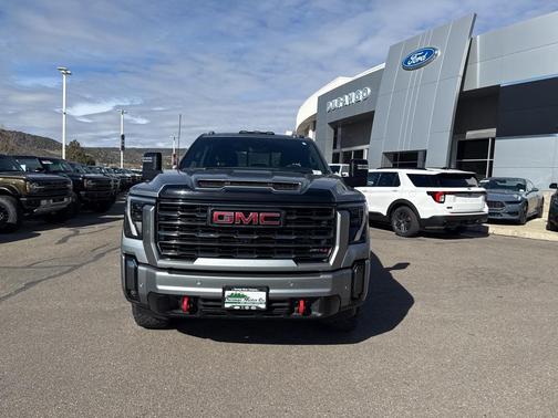 2024 GMC Sierra 2500 AT4