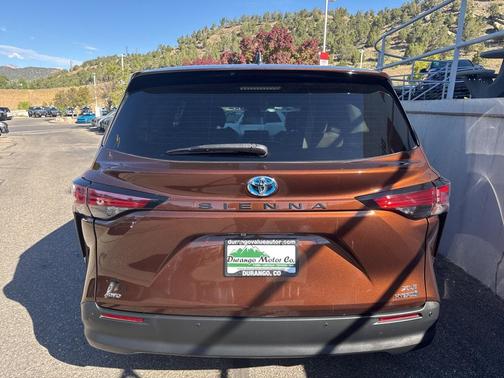 2021 Toyota Sienna XLE 7 Passenger