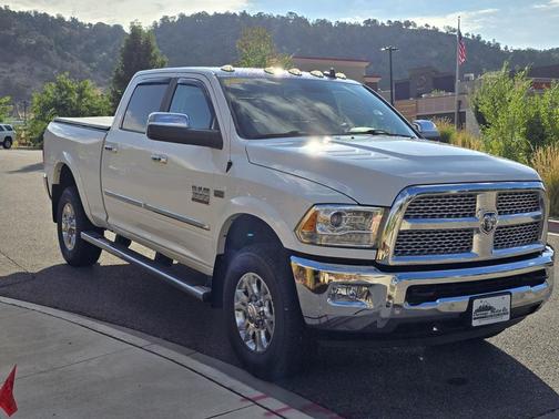 2018 RAM 3500 Laramie Crew Cab 4x4 6'4' Box
