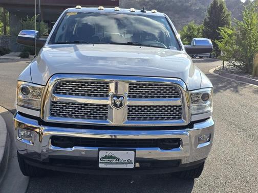 2018 RAM 3500 Laramie Crew Cab 4x4 6'4' Box
