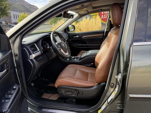 2017 Toyota Highlander Limited
