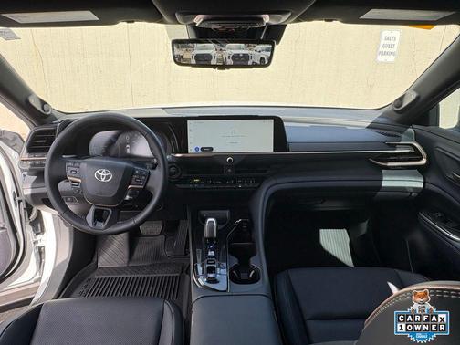 2025 Toyota Crown Signia Limited