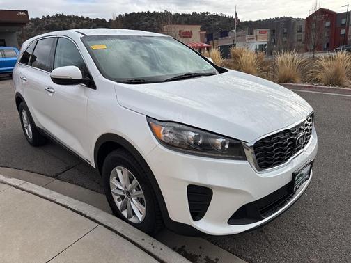 2020 Kia Sorento LX