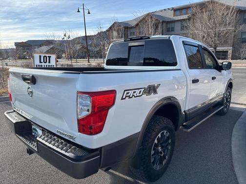 2018 Nissan Titan PRO-4X
