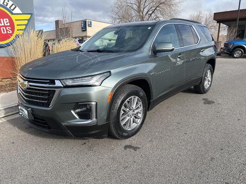 2023 Chevrolet Traverse LT Leather