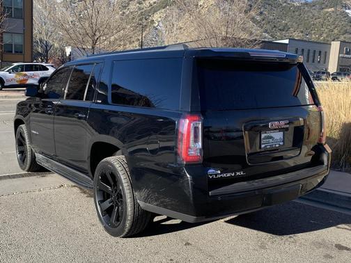 2019 GMC Yukon XL SLT