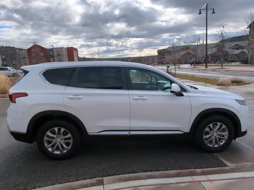 2019 Hyundai SANTA FE SE 2.4