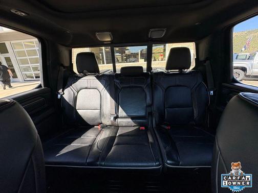 Diamond Black Crystal Pearlcoat 2020 RAM 1500 Limited