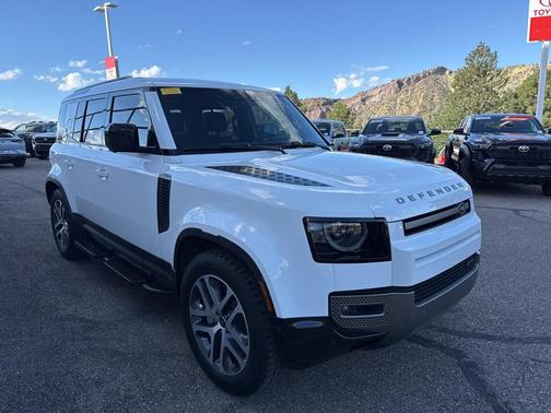2022 Land Rover Defender 110 X-Dynamic HSE