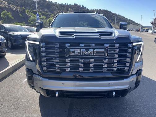 2025 GMC Sierra 3500 Denali