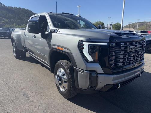 2025 GMC Sierra 3500 Denali