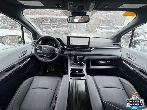 2025 Toyota Sienna XSE 7 Passenger