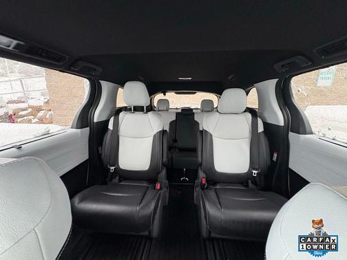2025 Toyota Sienna XSE 7 Passenger