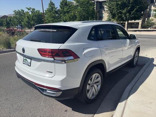 2021 Volkswagen Atlas Cross Sport 2.0T SE w/Technology 4MOTION