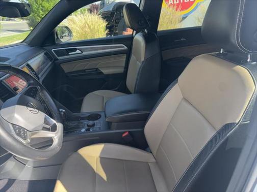 2021 Volkswagen Atlas Cross Sport 2.0T SE w/Technology 4MOTION