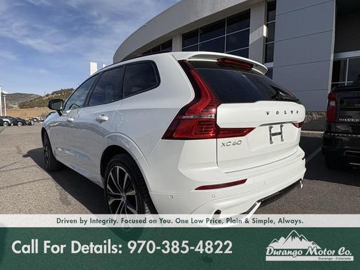 2023 Volvo XC60 B5 Plus Dark Theme