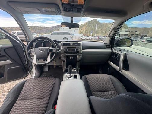 Classic Silver Metallic 2013 Toyota 4Runner SR5