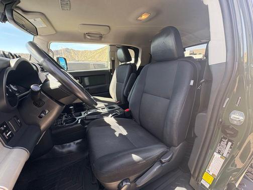 2013 Toyota FJ Cruiser Base