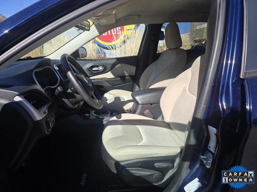 2016 Jeep Cherokee Sport