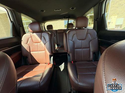 Glacial White Pearl 2023 Kia Telluride EX