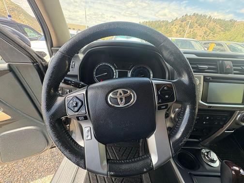 Midnight Black Metallic 2016 Toyota 4Runner Limited