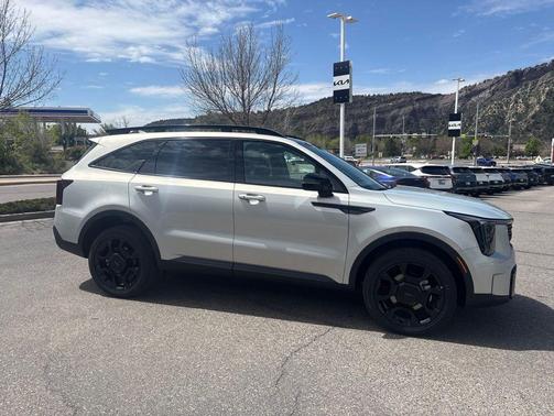 Ivory Silver 2026 Kia Sorento EX