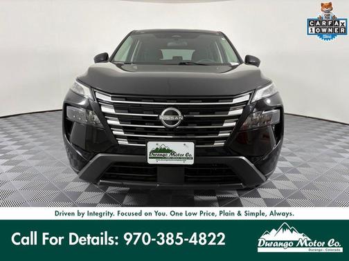 Super Black 2025 Nissan Rogue SV