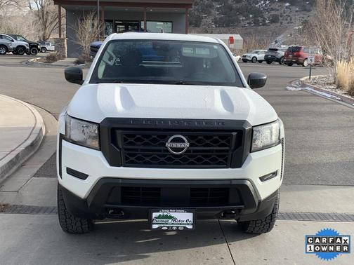 2022 Nissan Frontier S