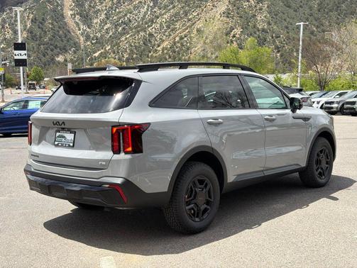 Wolf Gray 2026 Kia Sorento SX