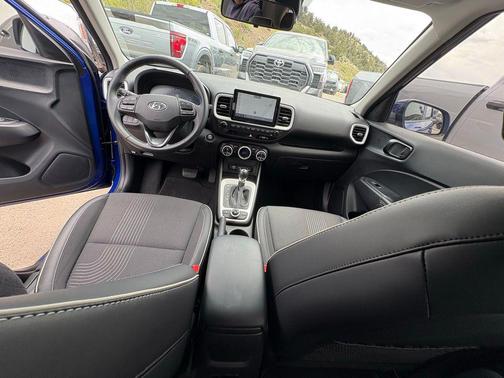 Intense Blue 2024 Hyundai VENUE Limited