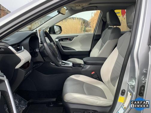 2019 Toyota RAV4 Hybrid Limited