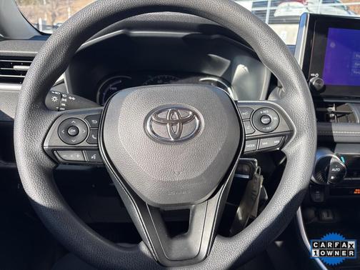 2023 Toyota RAV4 Hybrid LE