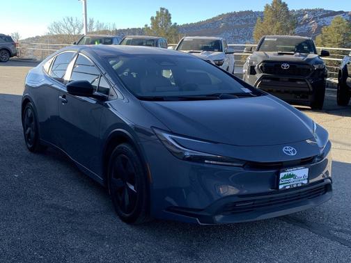 2023 Toyota Prius LE