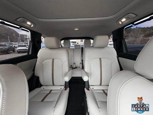 2025 Mazda CX-90 PHEV Premium Plus