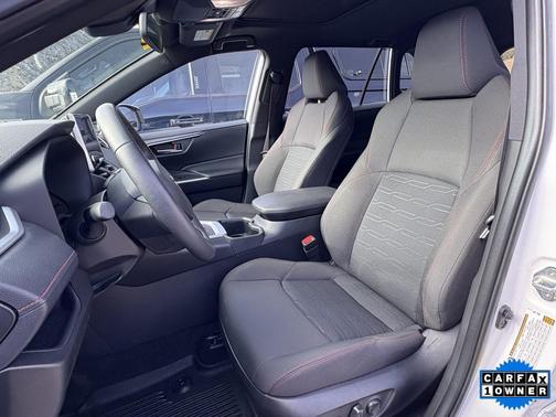 2024 Toyota RAV4 Prime SE