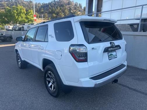 2024 Toyota 4Runner TRD Off Road