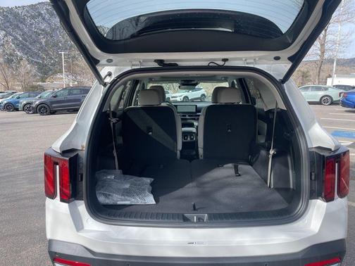 2026 Kia Sorento Plug-In Hybrid EX