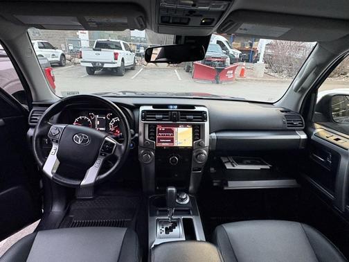 2024 Toyota 4Runner SR5 Premium