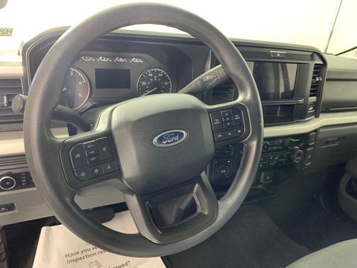 Oxford White 2025 Ford F-350 XLT